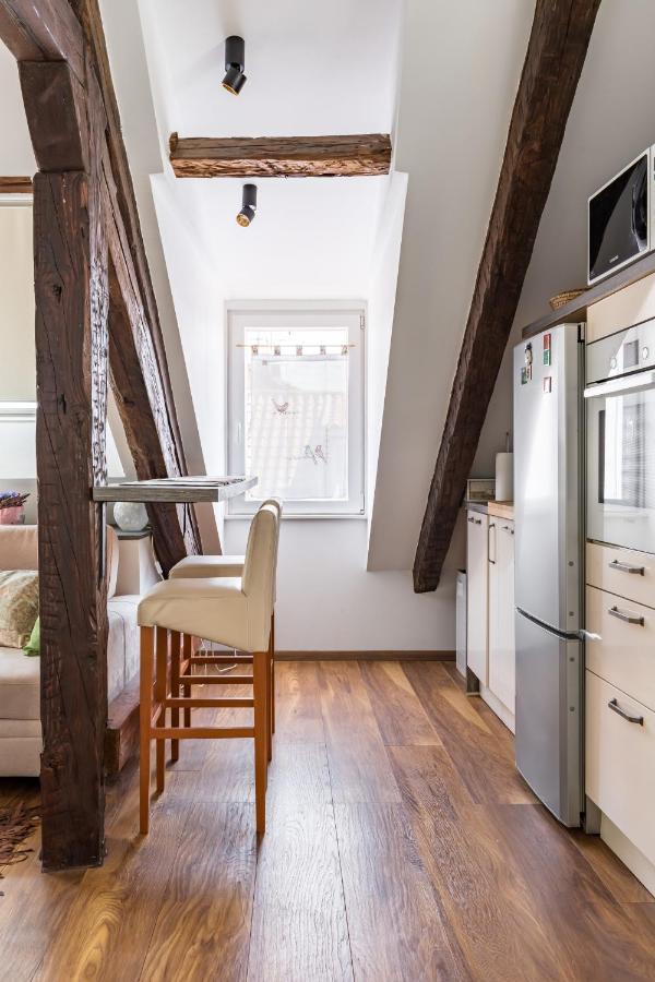 Апартаменты Petrova Attic Сплит Экстерьер фото