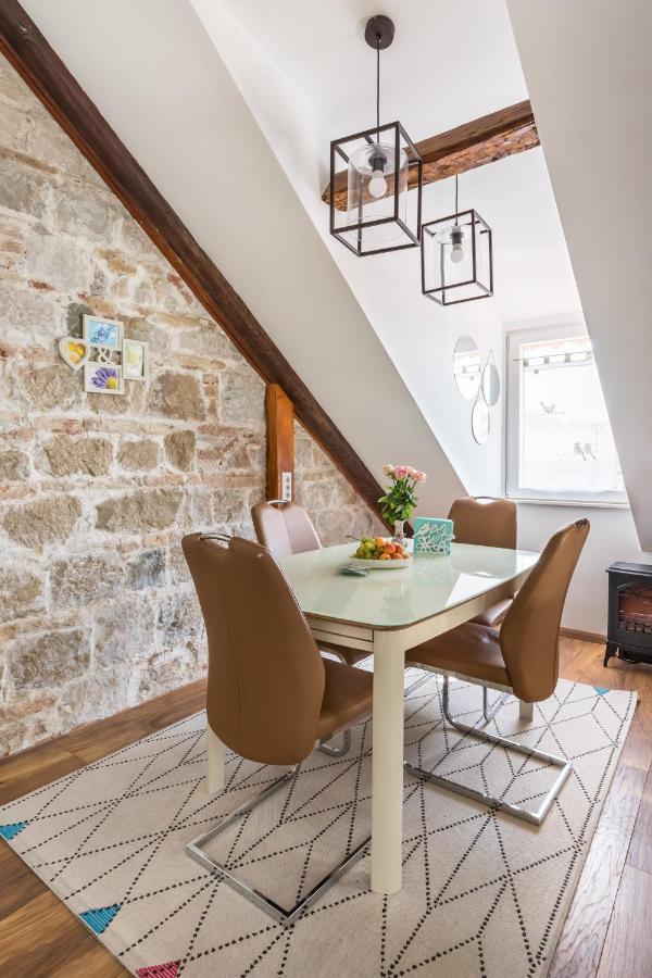 Апартаменты Petrova Attic Сплит Экстерьер фото