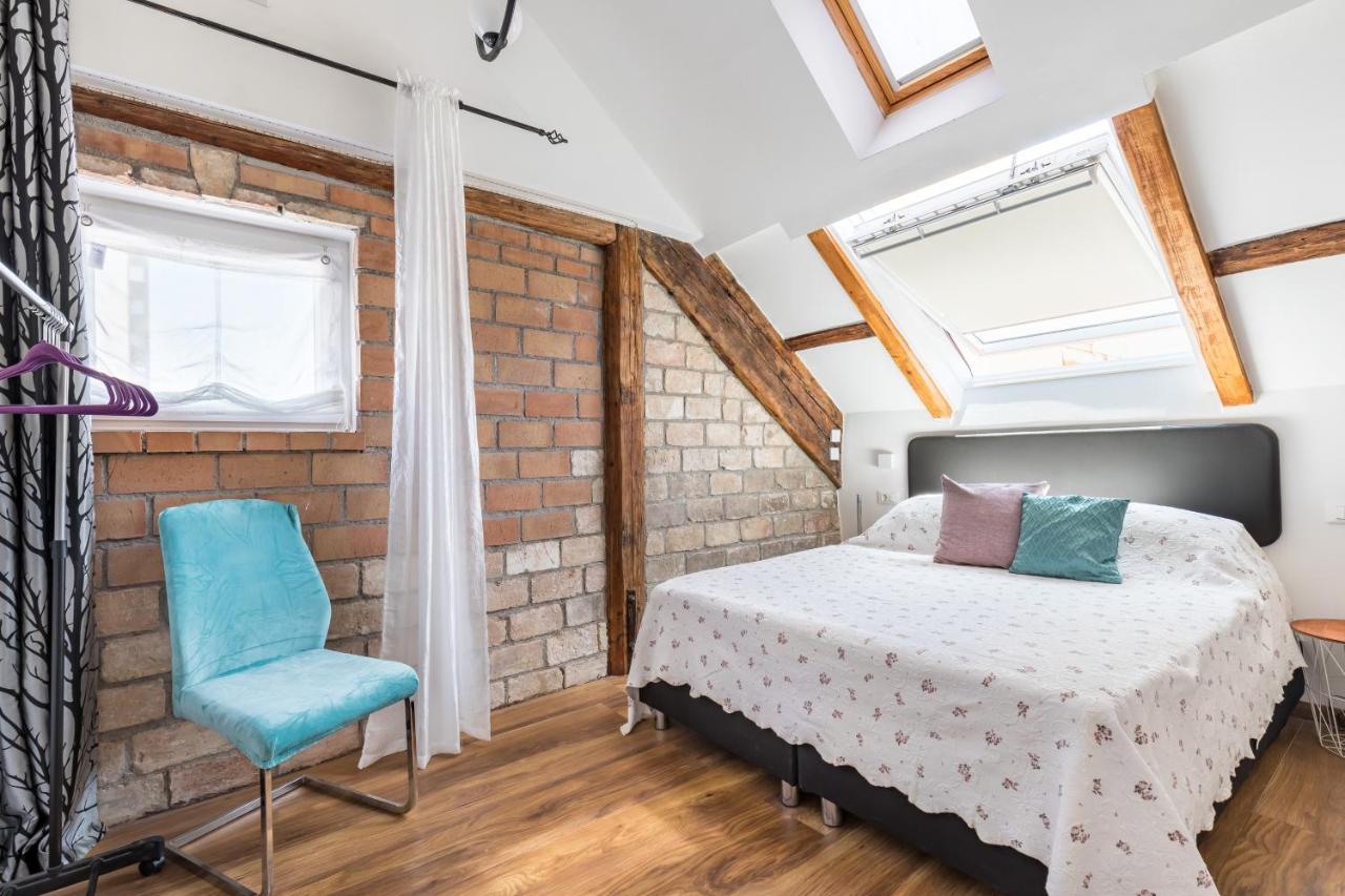 Апартаменты Petrova Attic Сплит Экстерьер фото