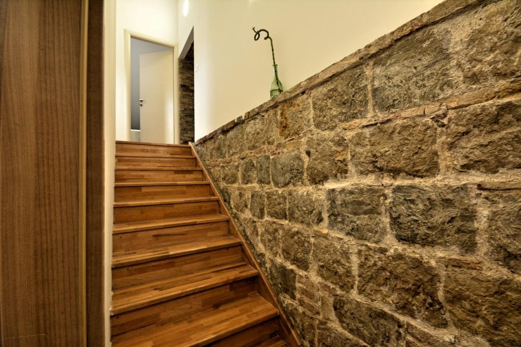Апартаменты Petrova Attic Сплит Номер фото